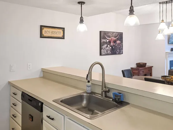 $309,000 | 70 Mountains Edge Road, Unit 606, West Windsor, VT 05037