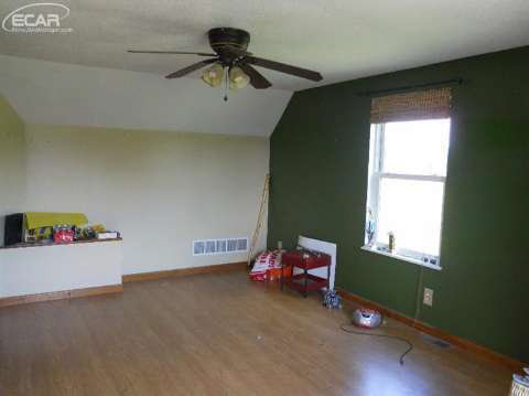 12881 East Burt Road Birch Run, MI 48415 - Photo 14 of 36 20446019-13.JPG