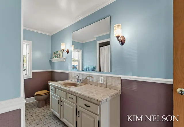 $495,000 | 925 South Lake Street, Whitehall, MI 49461