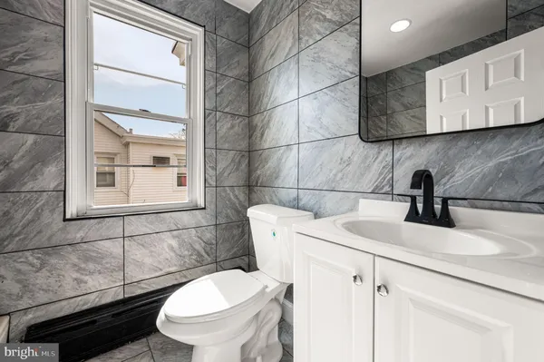 $225,000 | 80 Kenny Avenue, Sharon Hill, PA 19079