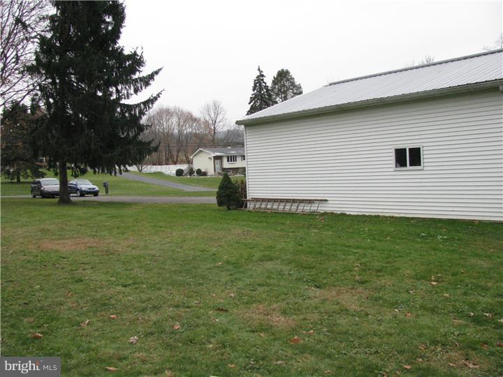 1279 Spring Valley Road Bethlehem, PA 18015 - Photo 15 of 15 Side Yard