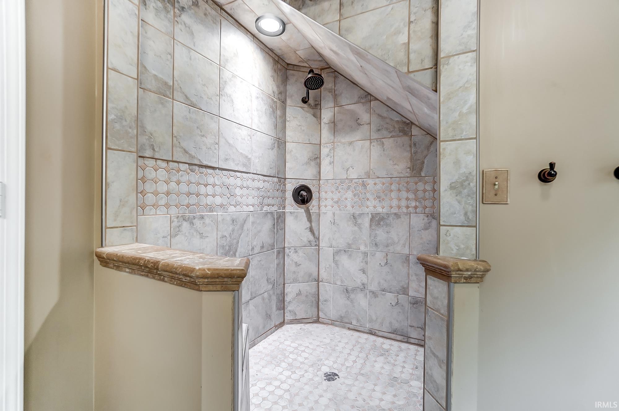 7429 Hope Farm Road Fort Wayne, IN 46815 - Photo 21 of 36 Gallery Image 21