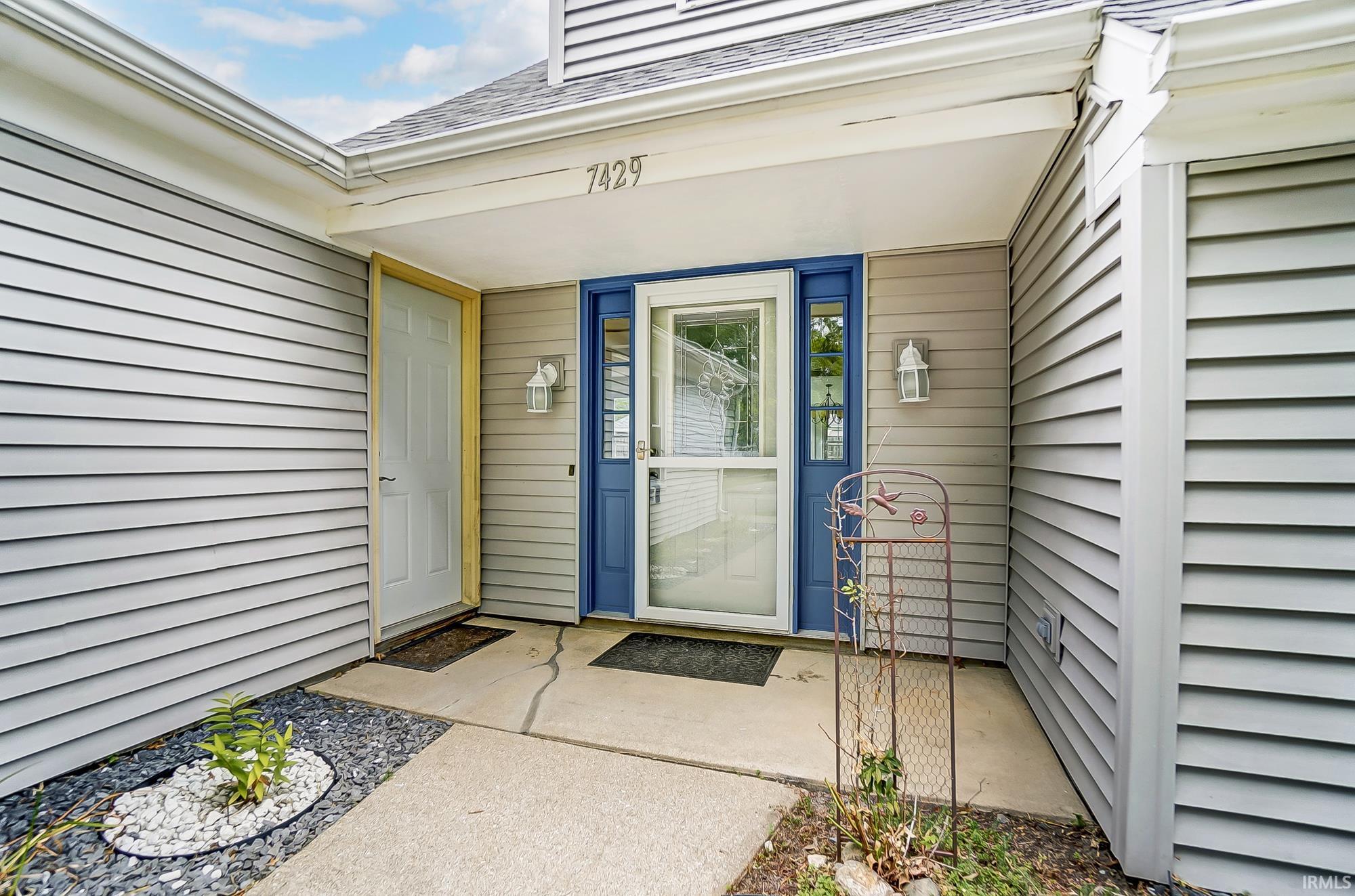 7429 Hope Farm Road Fort Wayne, IN 46815 - Photo 3 of 36 Gallery Image 3