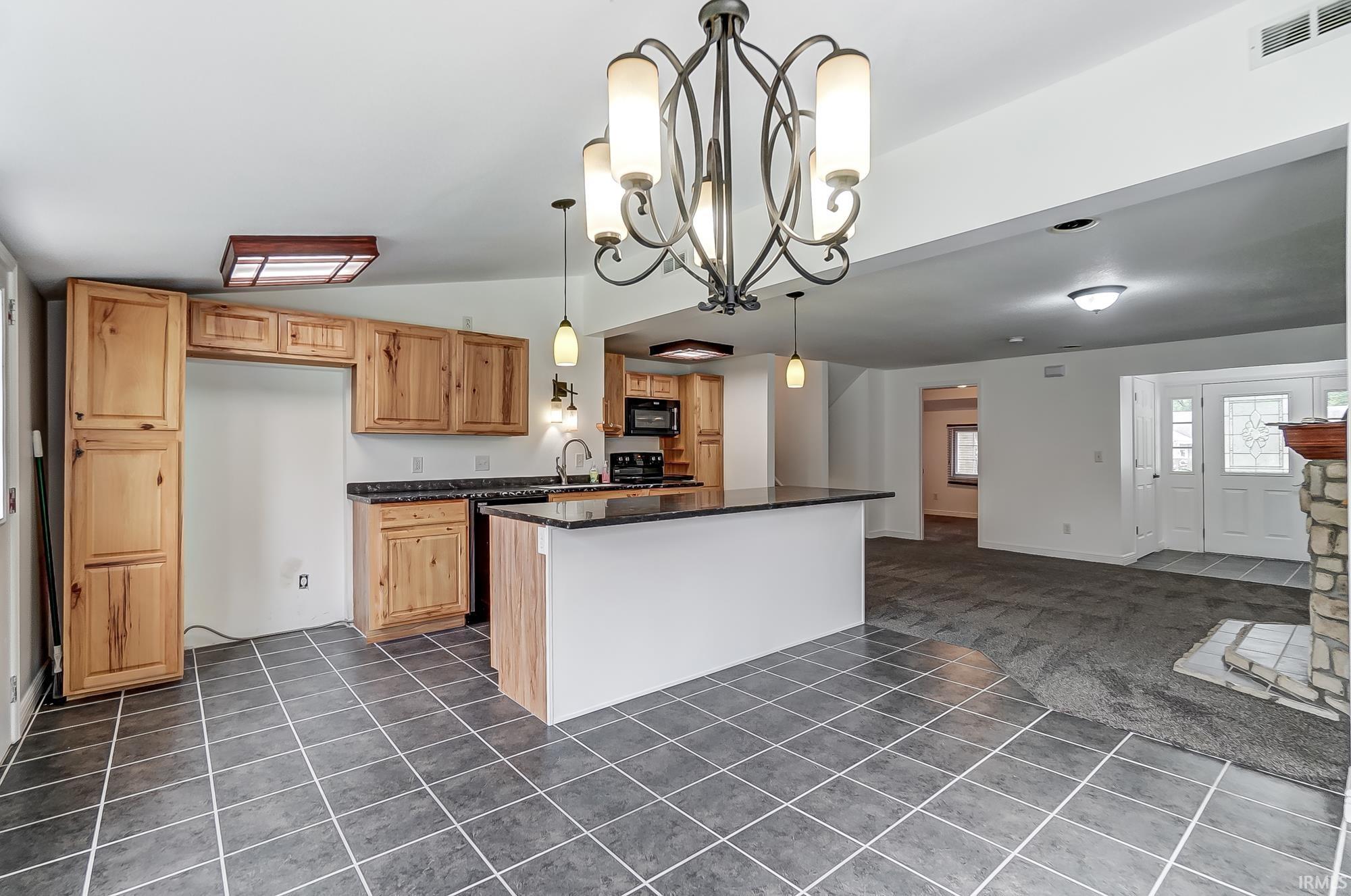 7429 Hope Farm Road Fort Wayne, IN 46815 - Photo 10 of 36 Gallery Image 10
