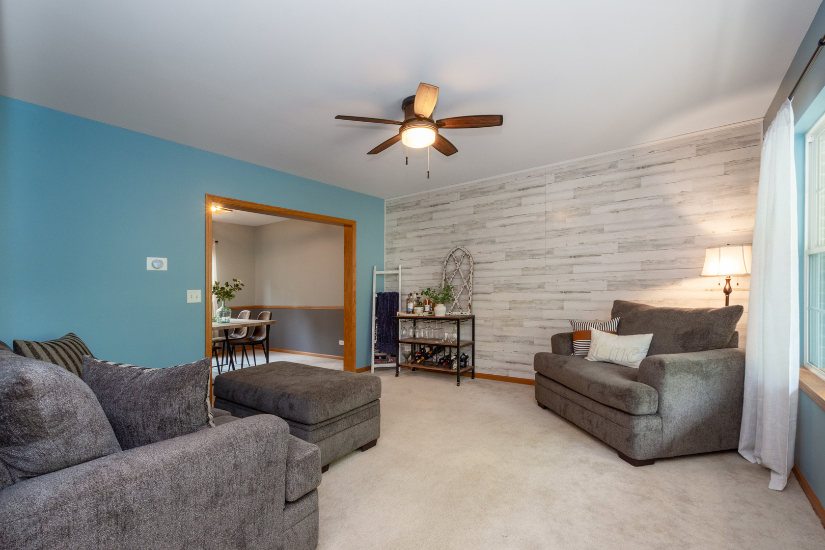 6809 Normandy Drive Spring Grove, IL 60081 - Photo 3 of 39 Gallery Image 3