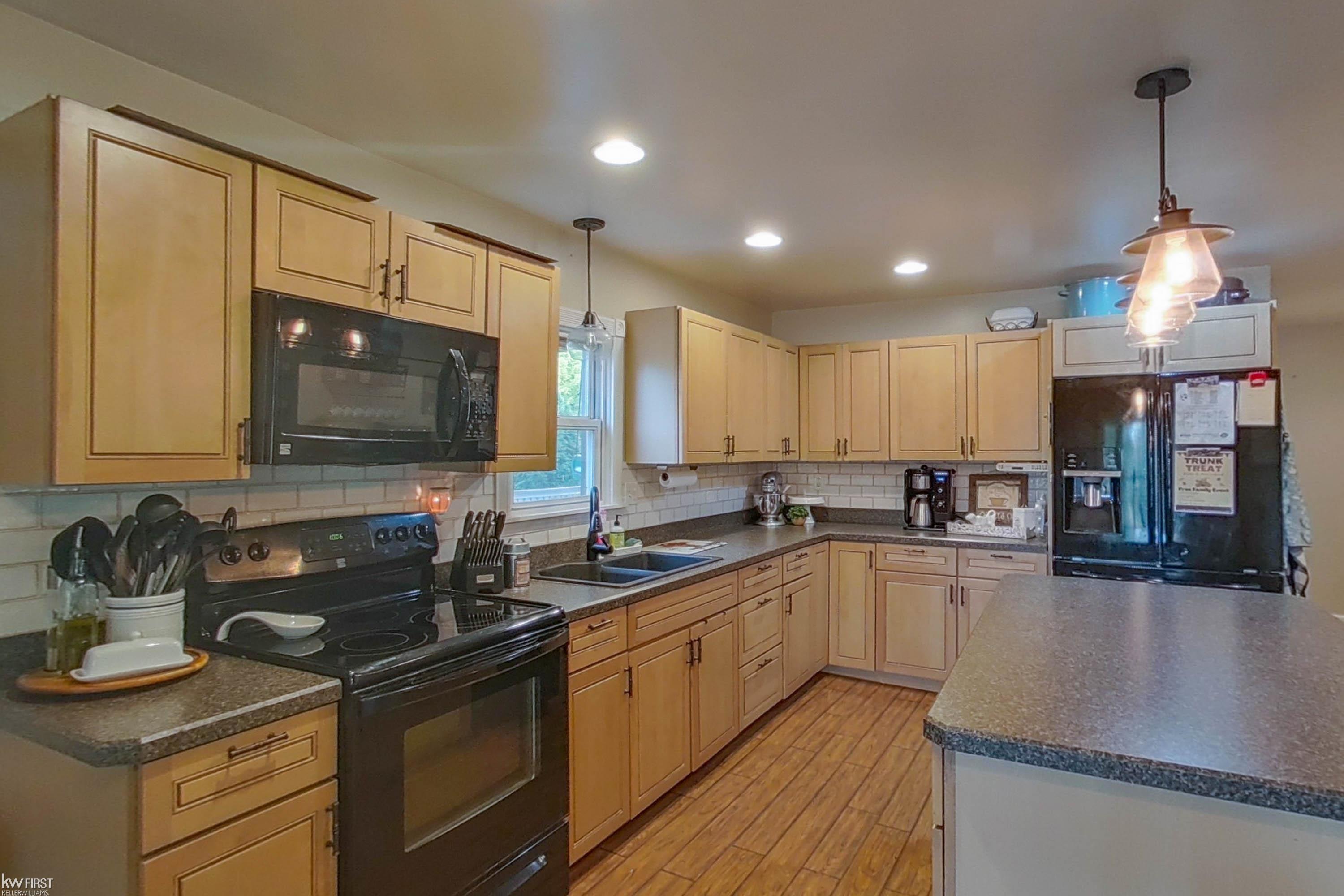10318 East Bennington Road Durand, MI 48429 - Photo 8 of 64 Gallery Image 8