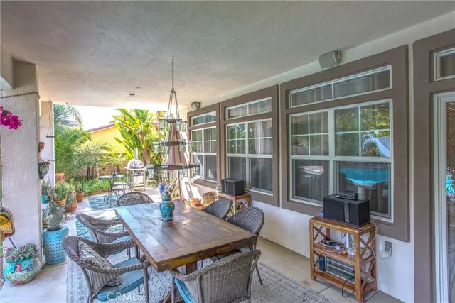 $1,195,000 | 512 Golden W Drive, Redlands, CA 92373