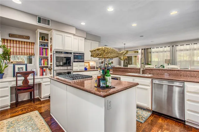 $1,195,000 | 512 Golden W Drive, Redlands, CA 92373