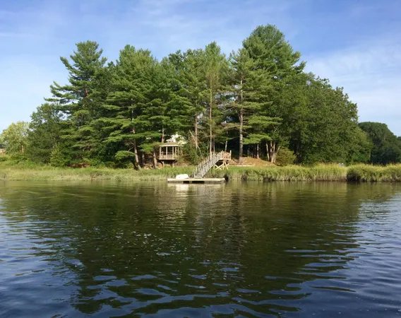 $1,698,500 | 85 College Road, Stratham, NH 03885