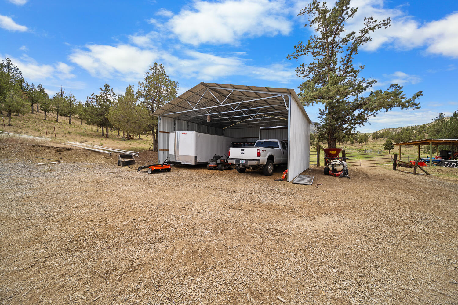 33817 Gage Road Mitchell, OR 97750 - Photo 38 of 56 39