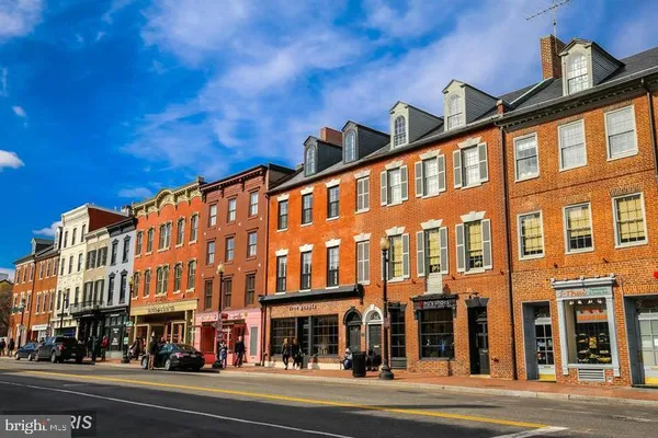 $6,700 | 3009 M Street Northwest, Unit 2, Washington, DC 20007