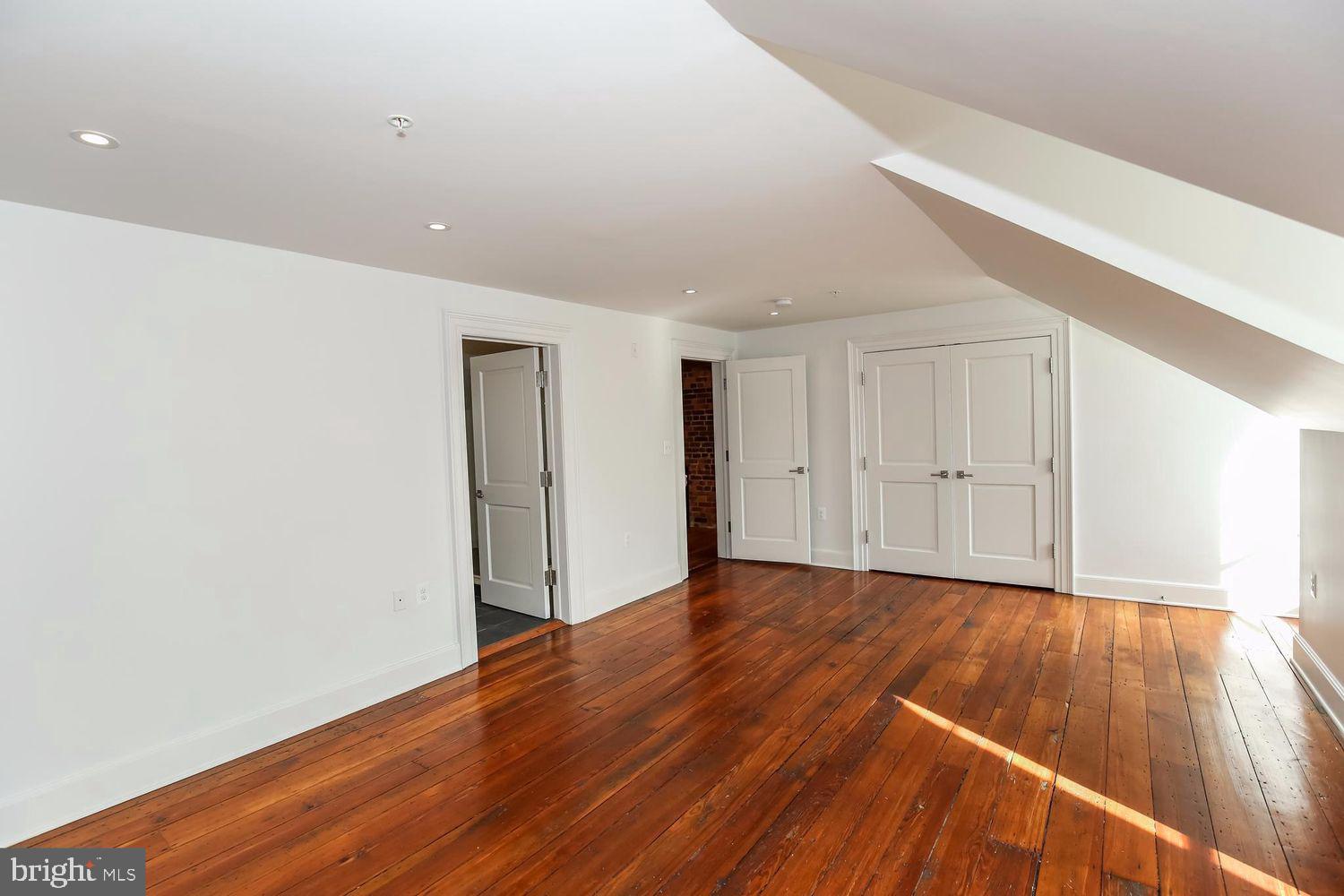 3009 M Street Northwest, Unit 2 Washington, DC 20007 - Photo 20 of 26