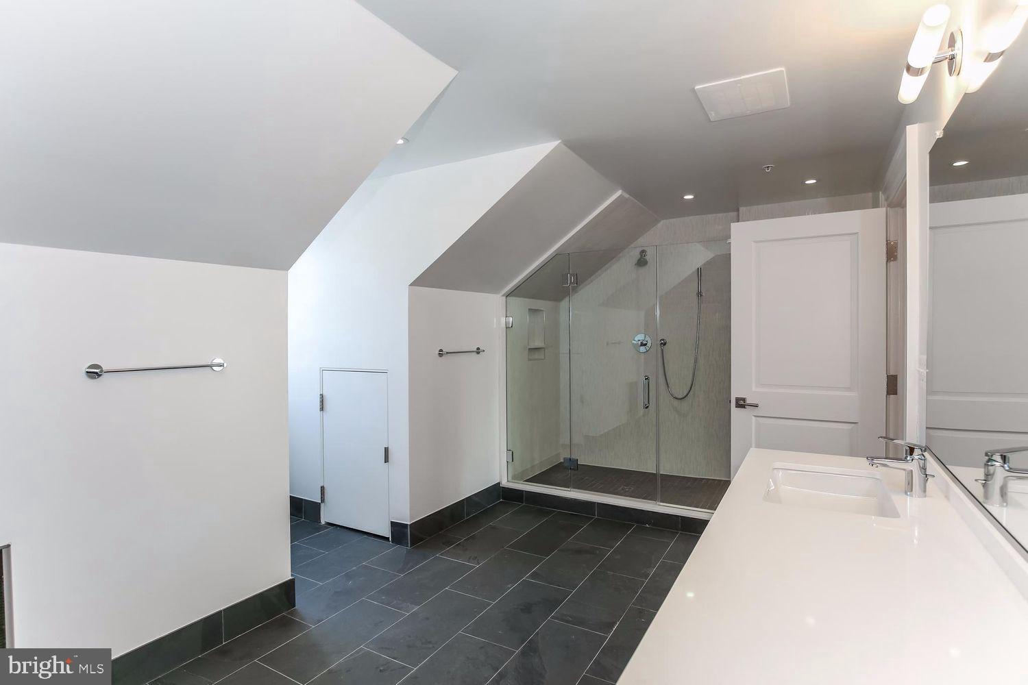 3009 M Street Northwest, Unit 2 Washington, DC 20007 - Photo 21 of 26