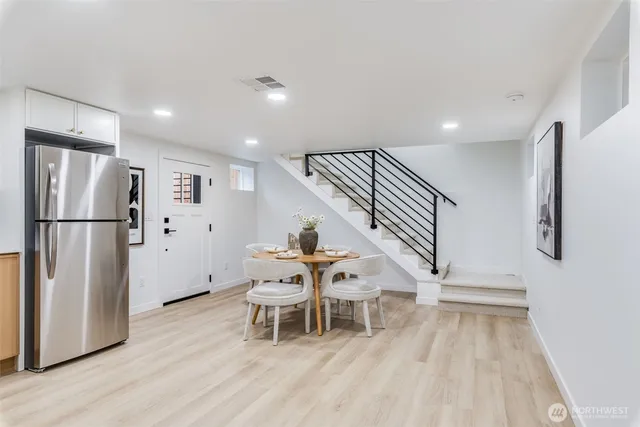 $799,995 | 12023 80th Avenue South, Seattle, WA 98178