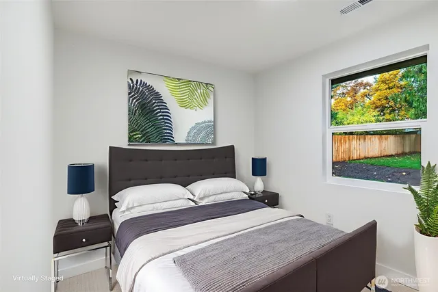 $799,995 | 12023 80th Avenue South, Seattle, WA 98178