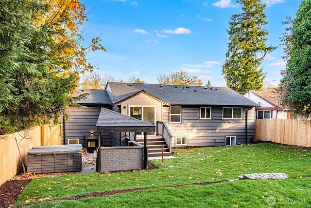 $799,995 | 12023 80th Avenue South, Seattle, WA 98178