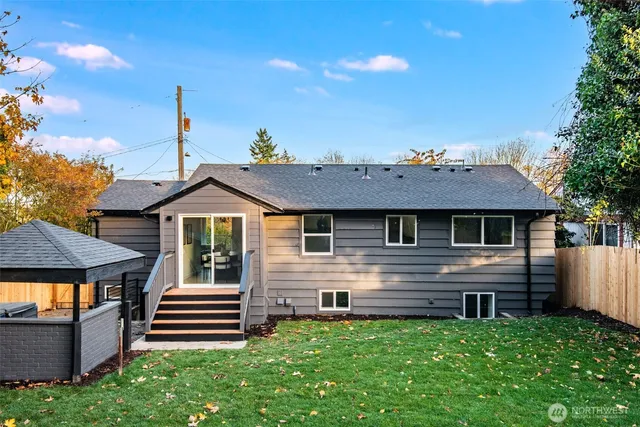 $799,995 | 12023 80th Avenue South, Seattle, WA 98178