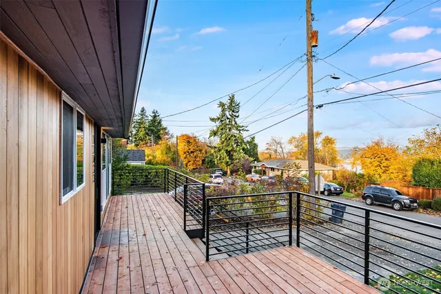 $799,995 | 12023 80th Avenue South, Seattle, WA 98178