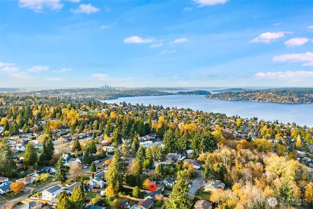 $799,995 | 12023 80th Avenue South, Seattle, WA 98178