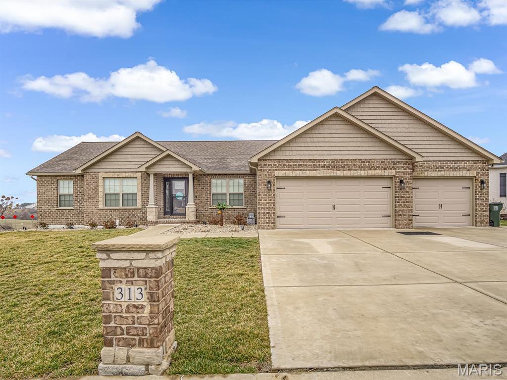 313 Quentin Court Waterloo, IL 62298 - Photo 1 of 30