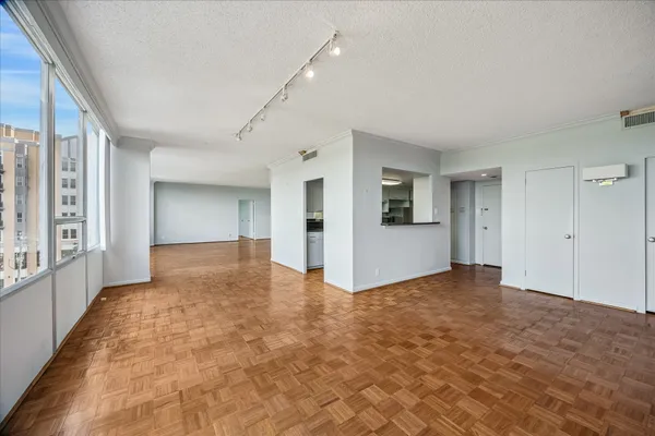 $530,000 | 2701 Westheimer Road, Unit 5GH, Houston, TX 77098