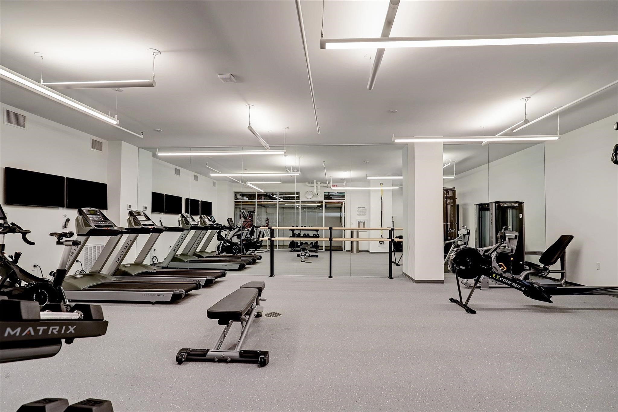 2701 Westheimer Road, Unit 5GH Houston, TX 77098 - Photo 4 of 24 Recently remodeled exercise room