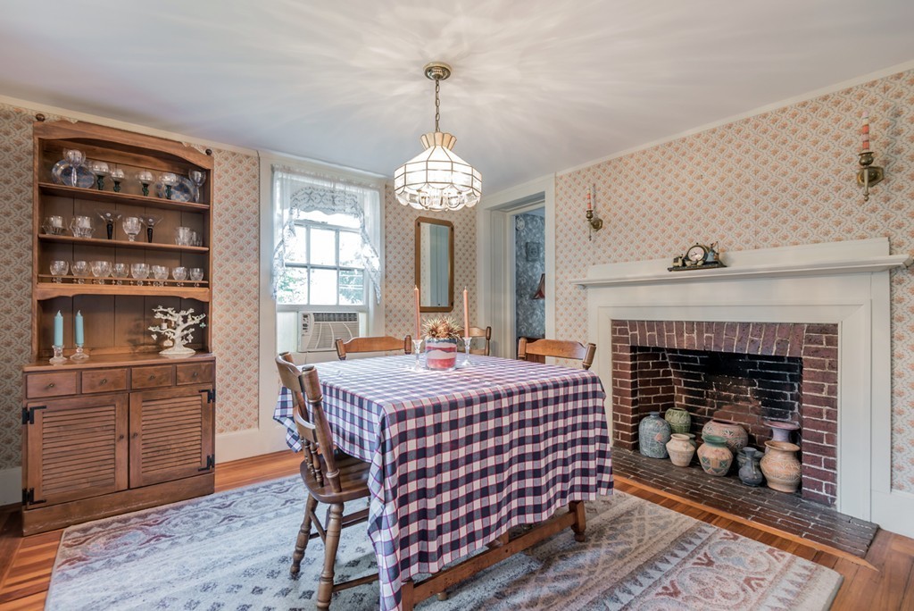 51 West Woodbridge Road North Andover, MA 01845 - Photo 13 of 30 Gallery Image 13