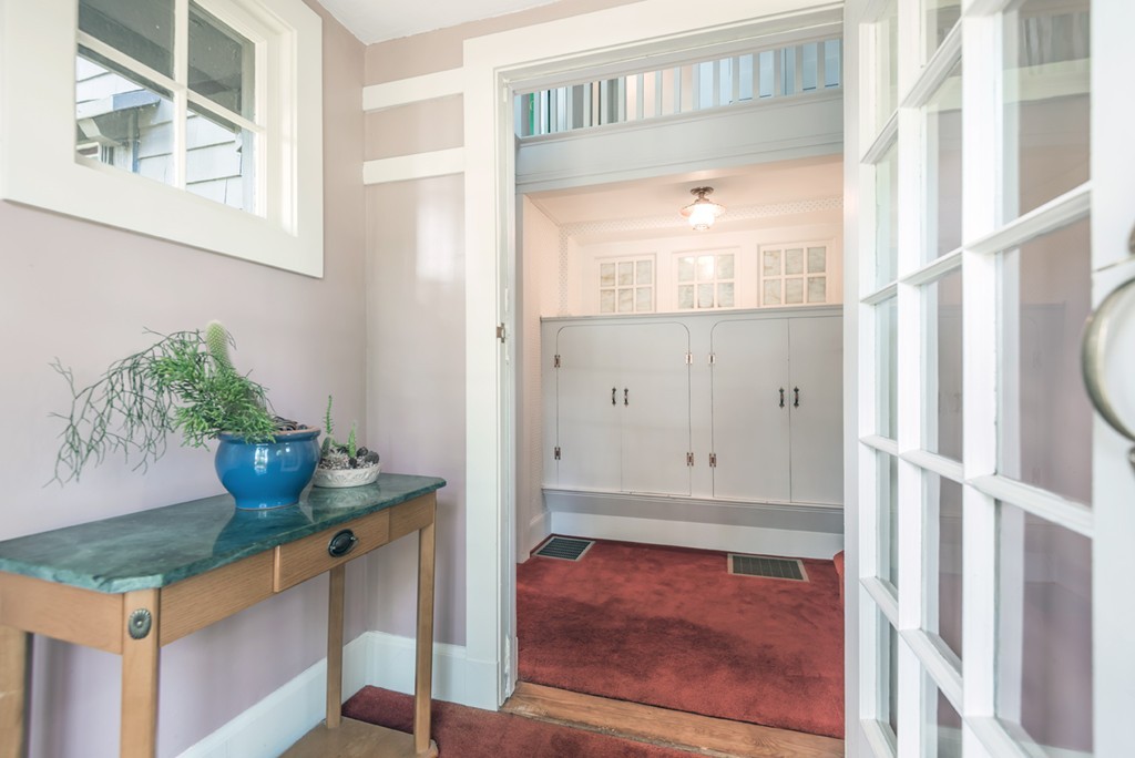 51 West Woodbridge Road North Andover, MA 01845 - Photo 3 of 30 Gallery Image 3