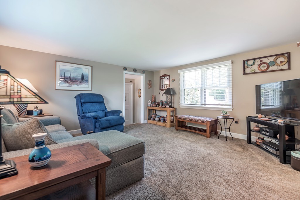 51 West Woodbridge Road North Andover, MA 01845 - Photo 9 of 30 Gallery Image 9