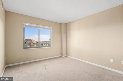 $490,000 | 19365 Cypress Ridge Terrace, Unit 1115, Leesburg, VA 20176