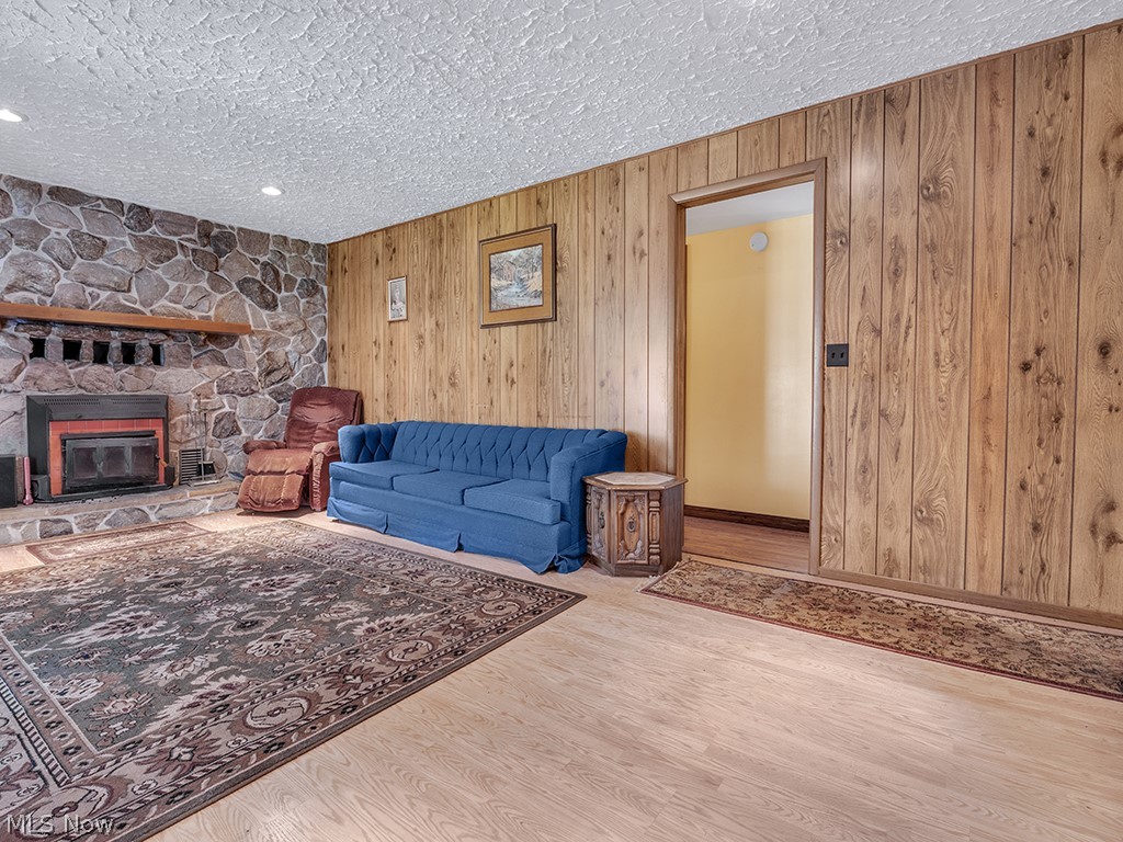 187 Richmond Road Cleveland, OH 44143 - Photo 12 of 35