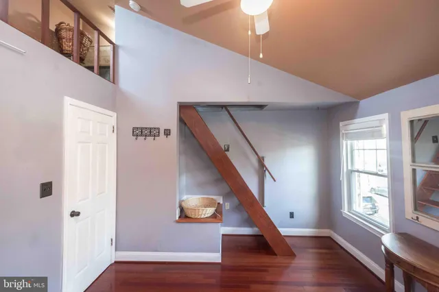 a view of an entryway