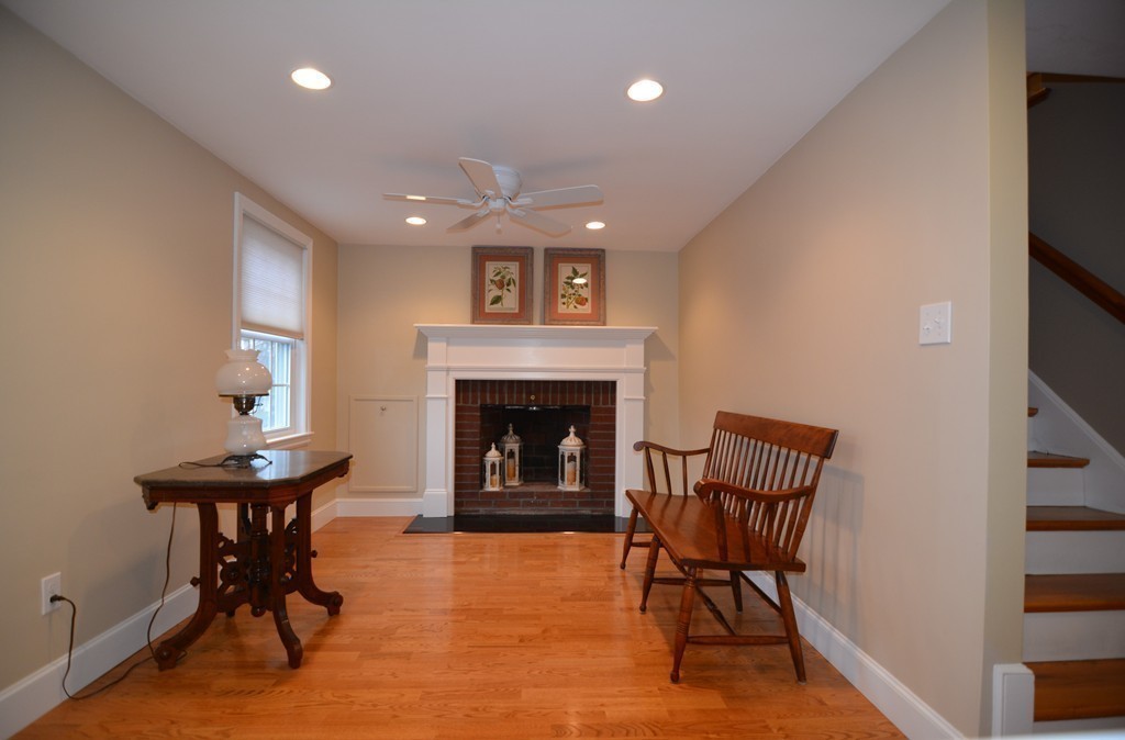 42 Robinhood Road Winchester, MA 01890 - Photo 6 of 29 Gallery Image 6