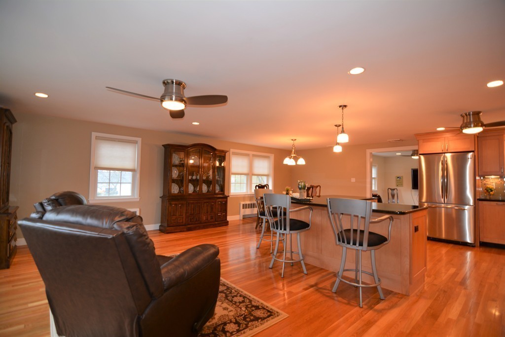 42 Robinhood Road Winchester, MA 01890 - Photo 8 of 29 Gallery Image 8