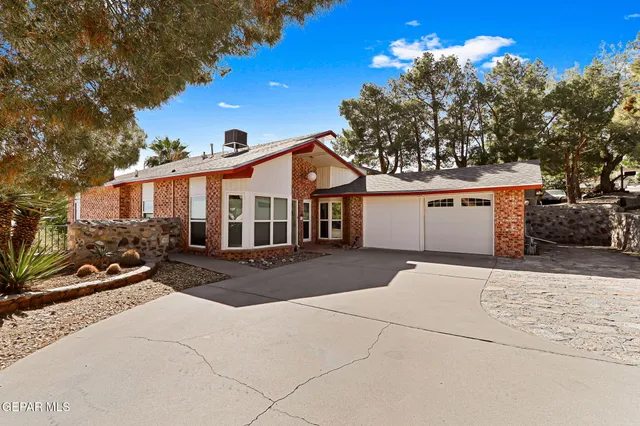 $465,000 | 3238 Stone Edge Road, El Paso, TX 79904