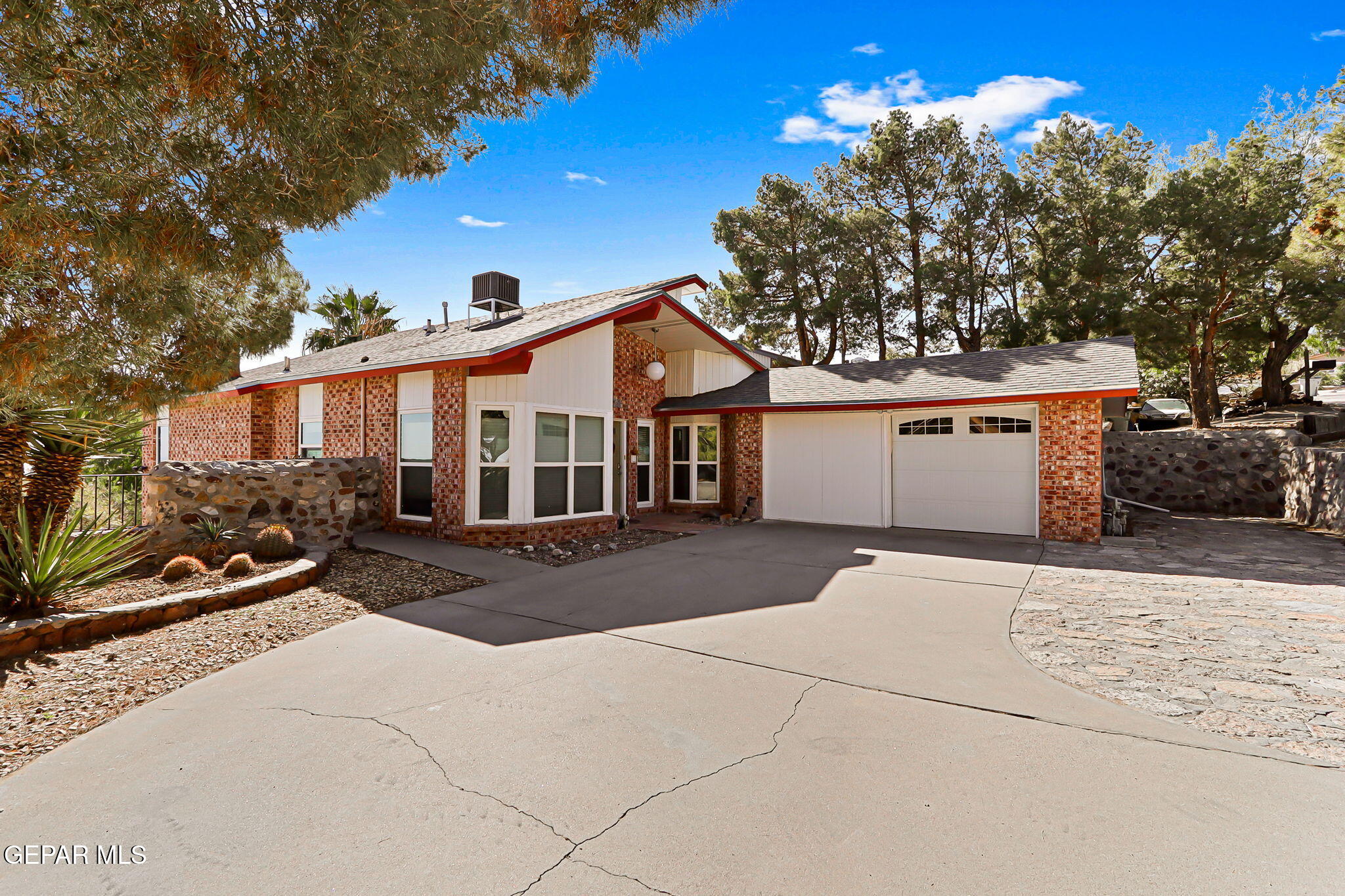 3238 Stone Edge Road El Paso, TX 79904 - Photo 2 of 66 3-web-or-mls-IMG_5765