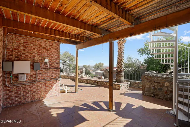 $465,000 | 3238 Stone Edge Road, El Paso, TX 79904