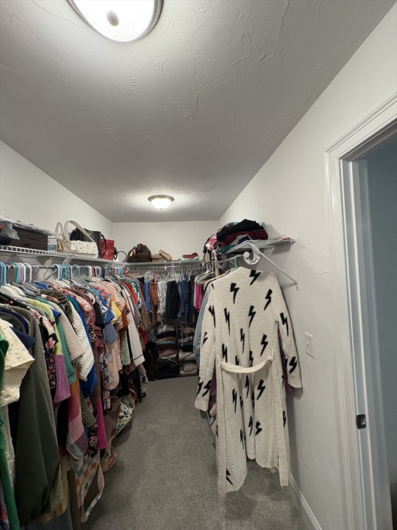 203 Albee Road Uxbridge, MA 01569 - Photo 5 of 39