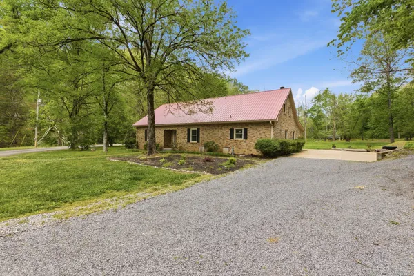 $645,000 | 580 Defeated Creek Road, Centerville, TN 37033