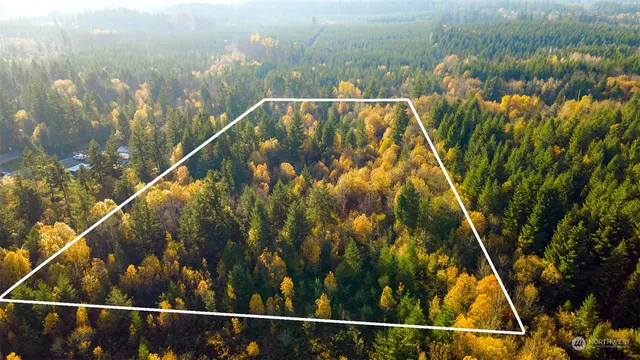 a view of an outdoor space and a lake view