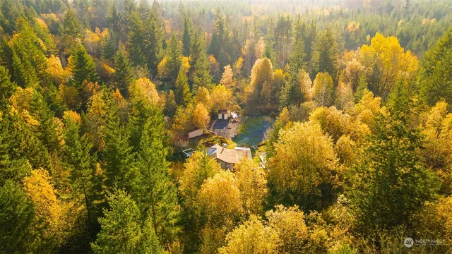 a house view with a outdoor space