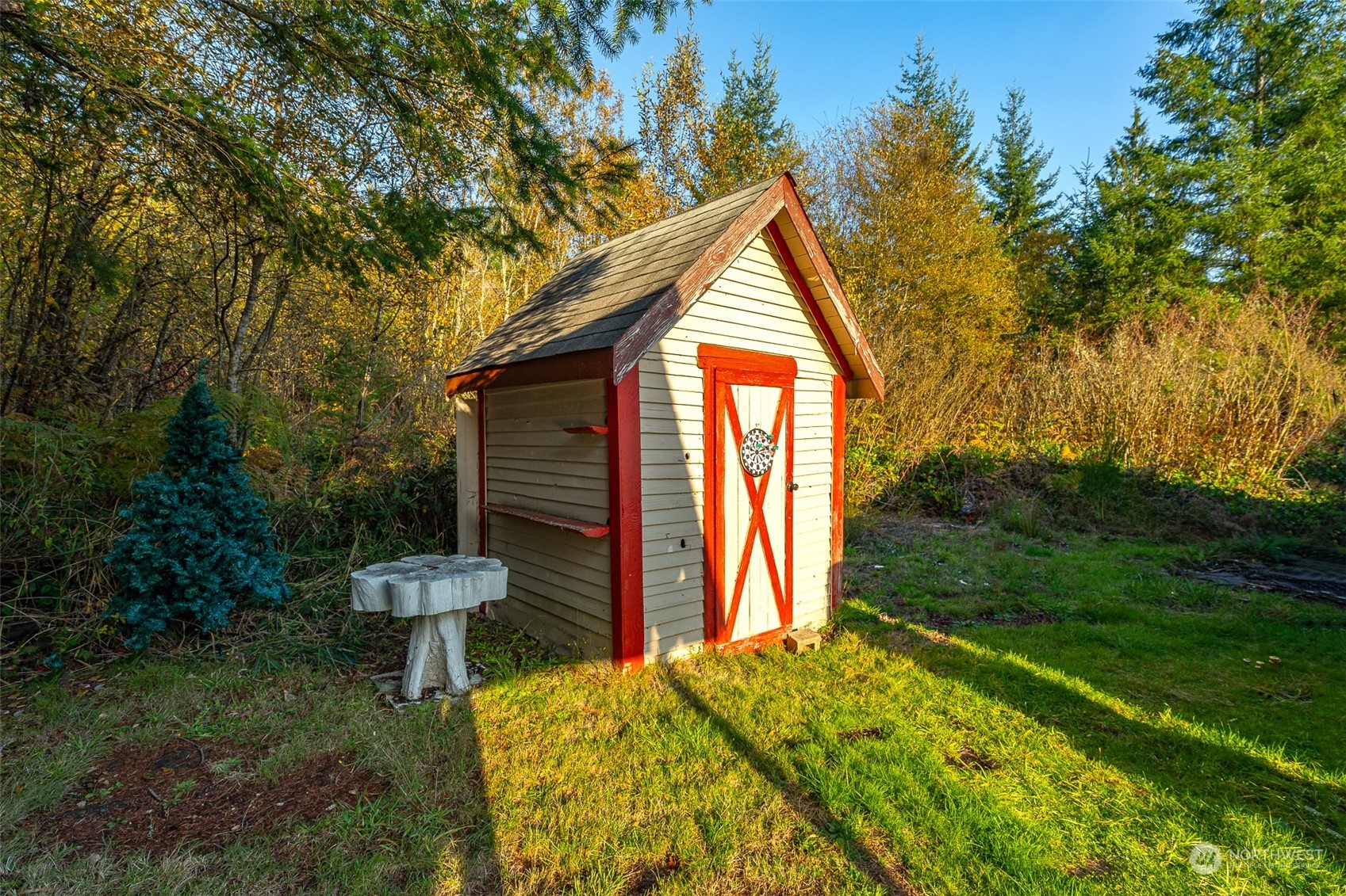 207 Meier Road Winlock, WA 98596 - Photo 29 of 33 a view of backyard with a garden and entertaining space