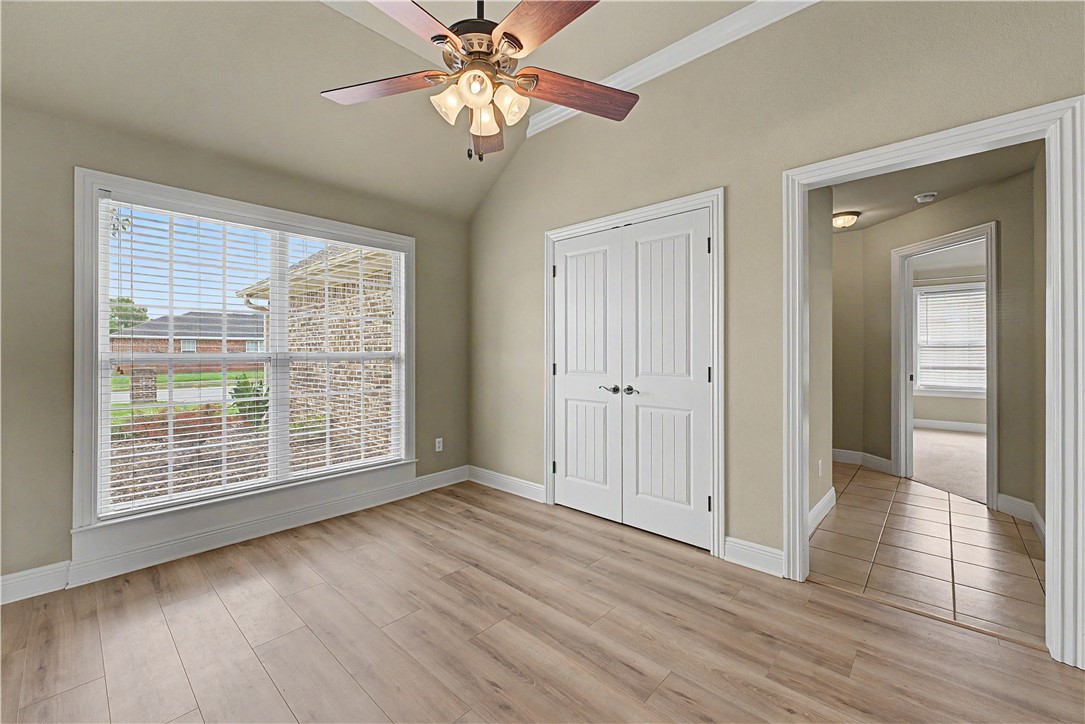 198 Alexandra Loop Elkins, AR 72727 - Photo 9 of 22 Gallery Image 9