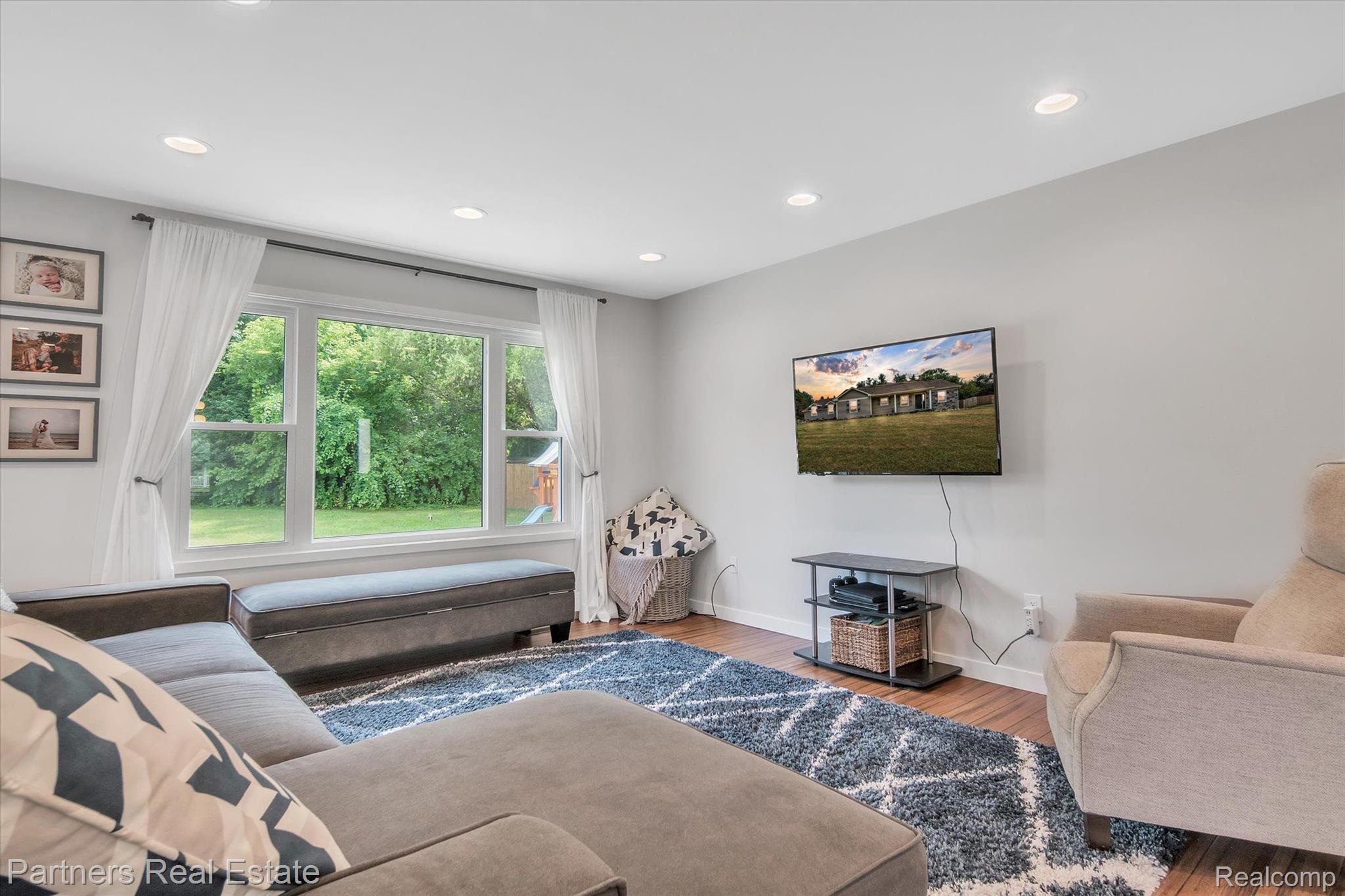 8938 McColl Road Brighton, MI 48116 - Photo 13 of 48 Gallery Image 13