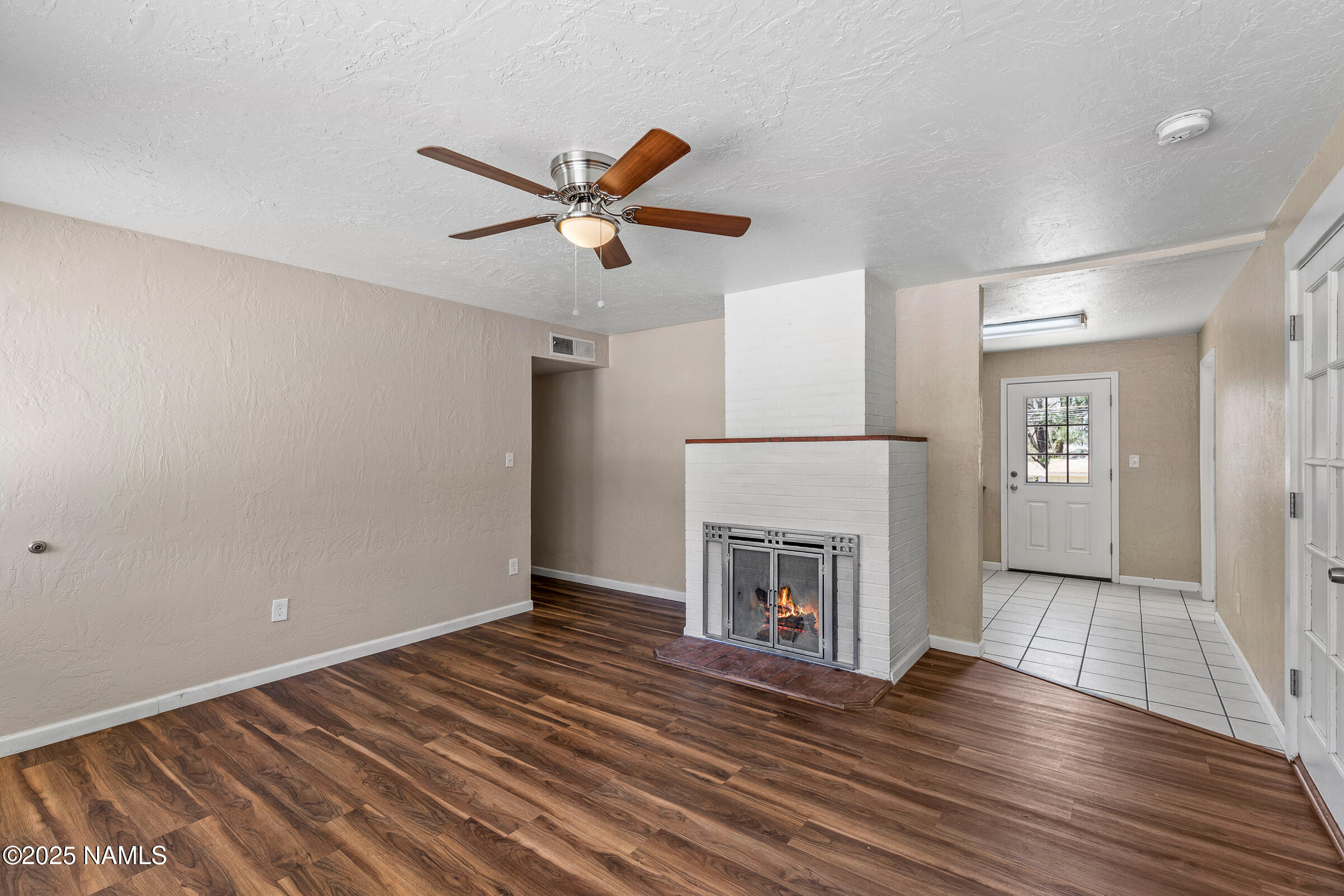 2603 East Lockett Road Flagstaff, AZ 86004 - Photo 4 of 23 2603 E Lockett Rd-11