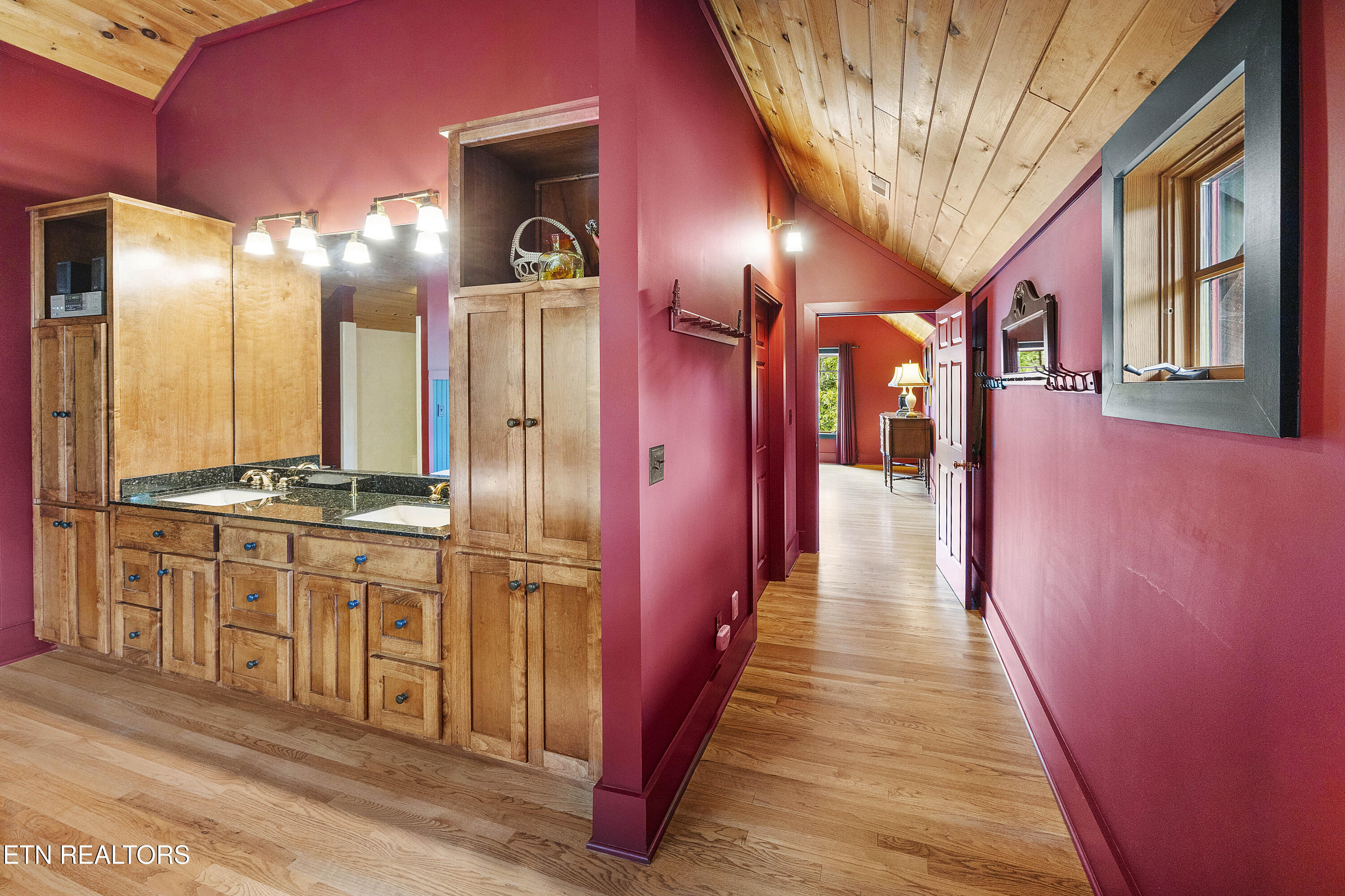 225 Eagle Ridge Road Kingston, TN 37763 - Photo 20 of 47 G4_L40A5617