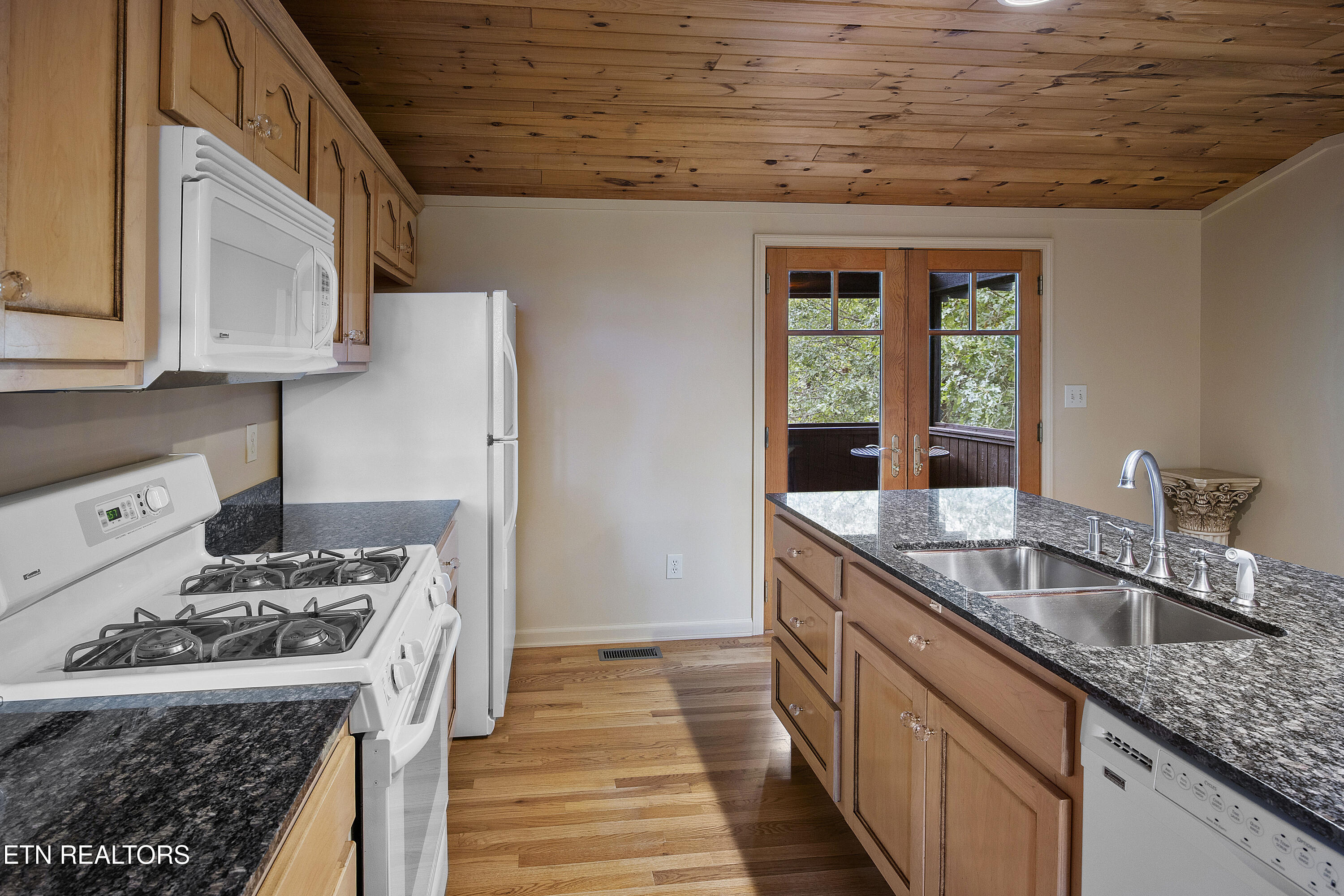 225 Eagle Ridge Road Kingston, TN 37763 - Photo 31 of 47 K3_L40A5671