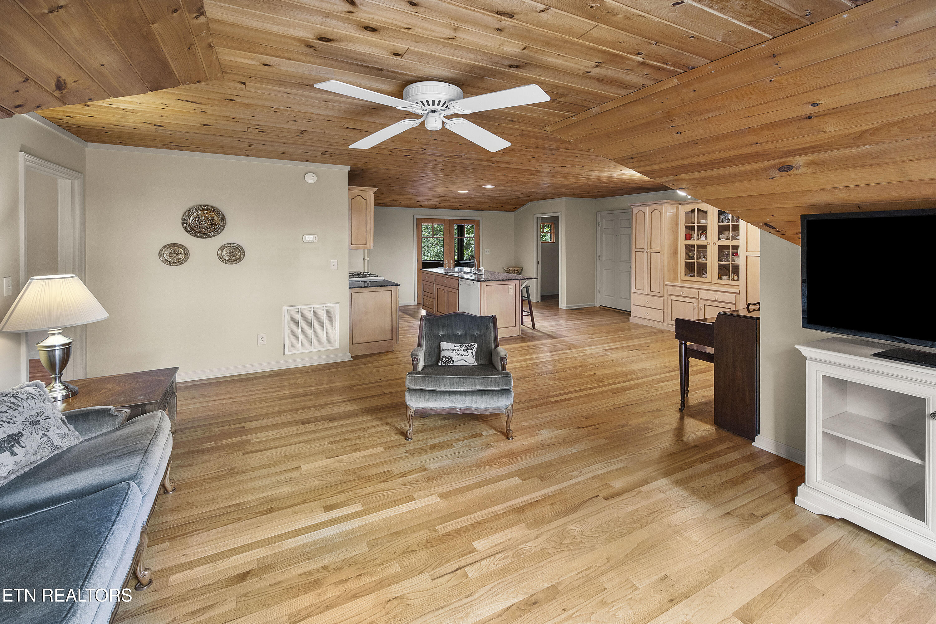 225 Eagle Ridge Road Kingston, TN 37763 - Photo 34 of 47 K6_L40A5656
