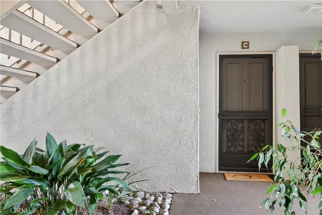 $620,000 | 15920 Alta Vista Drive, Unit 2C, La Mirada, CA 90638