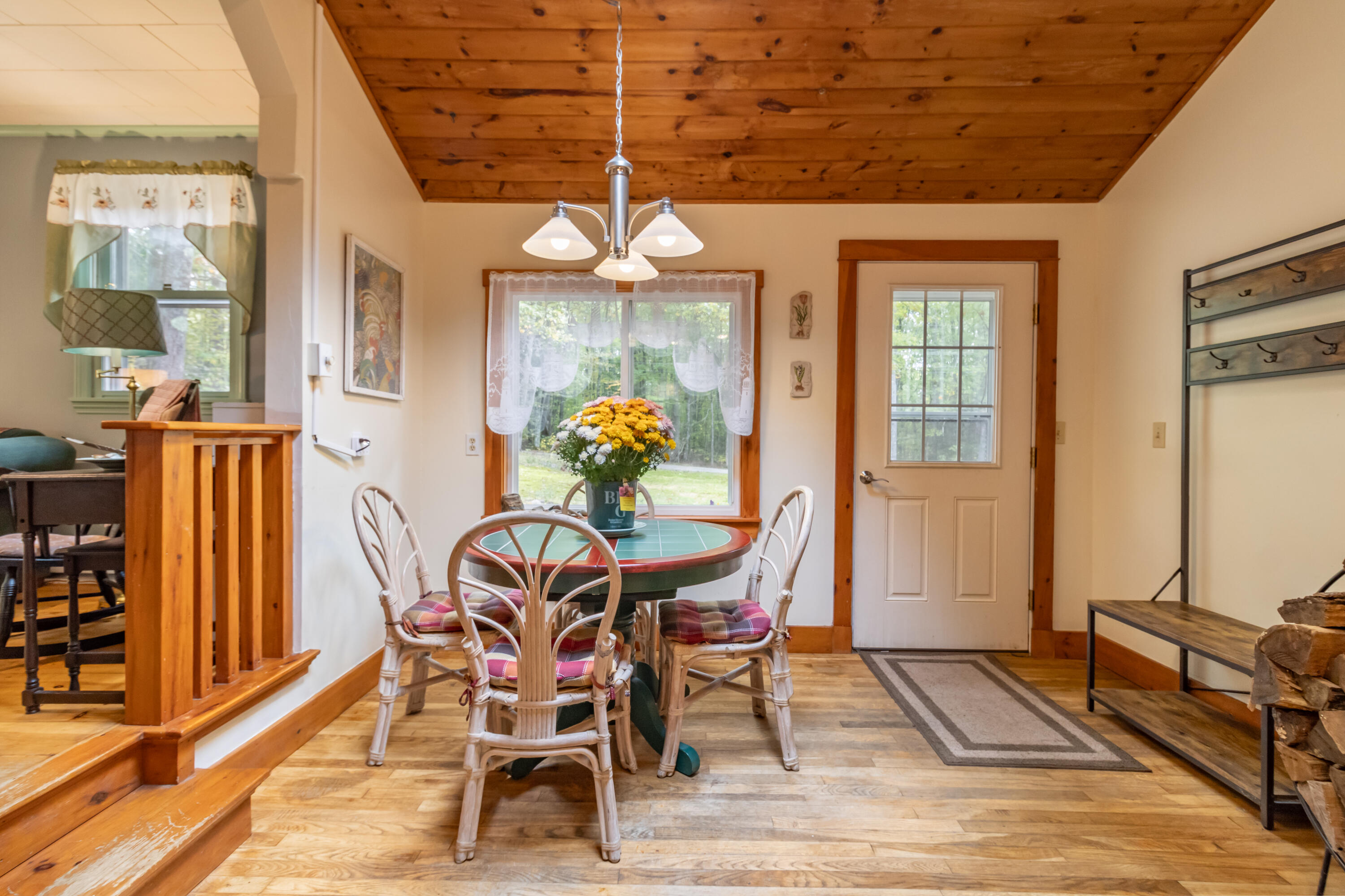 46 Sunny Point Road Swanville, ME 04915 - Photo 14 of 63 46 Sunny Point Road Interiors-31